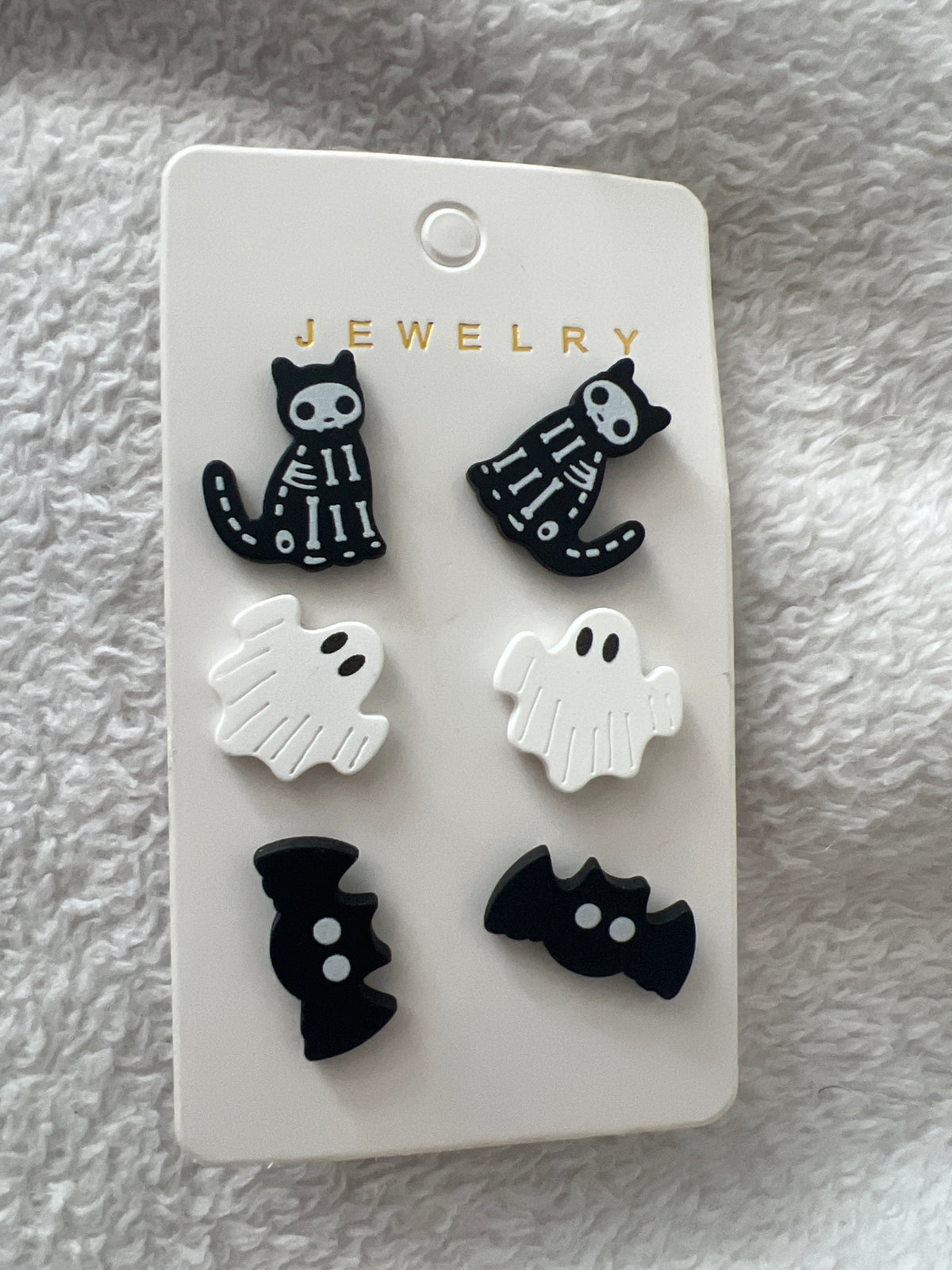 Ghostly studs - set of 3