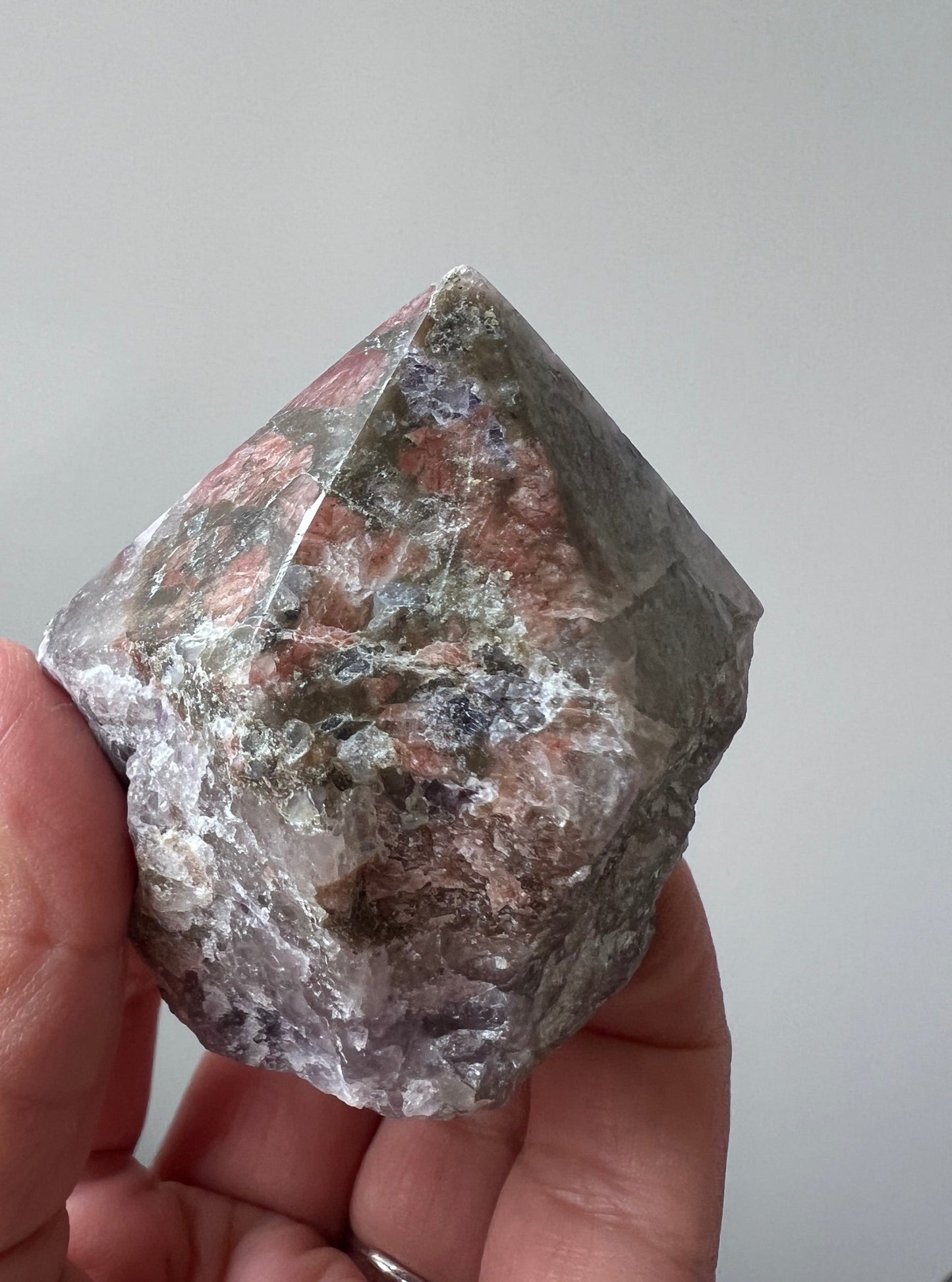Que Sera Stone Polished Top Point – Brazil