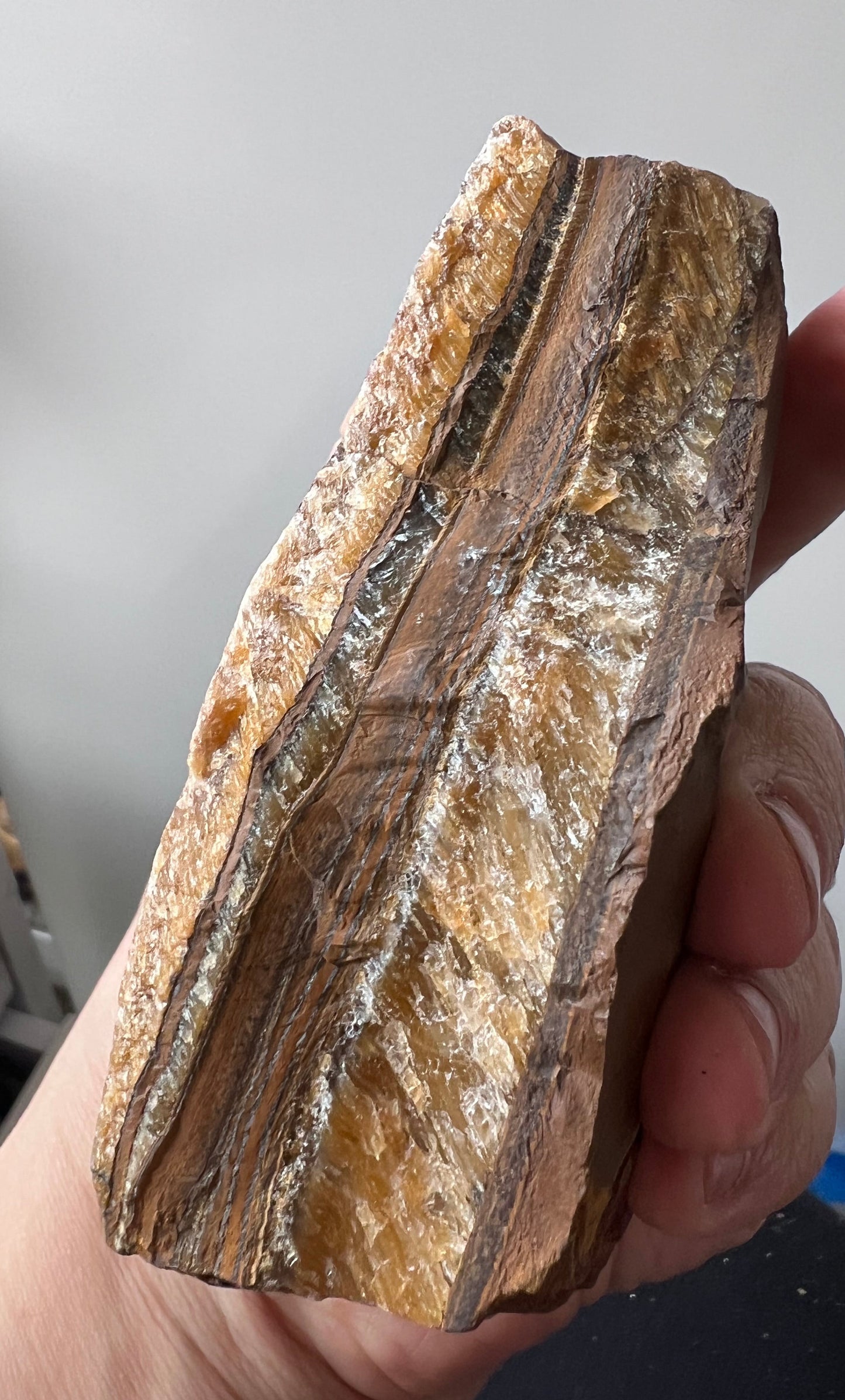 Raw Tiger Iron Slab – Tiger’s Eye, Hematite & Red Jasper Layered Stone -Australia