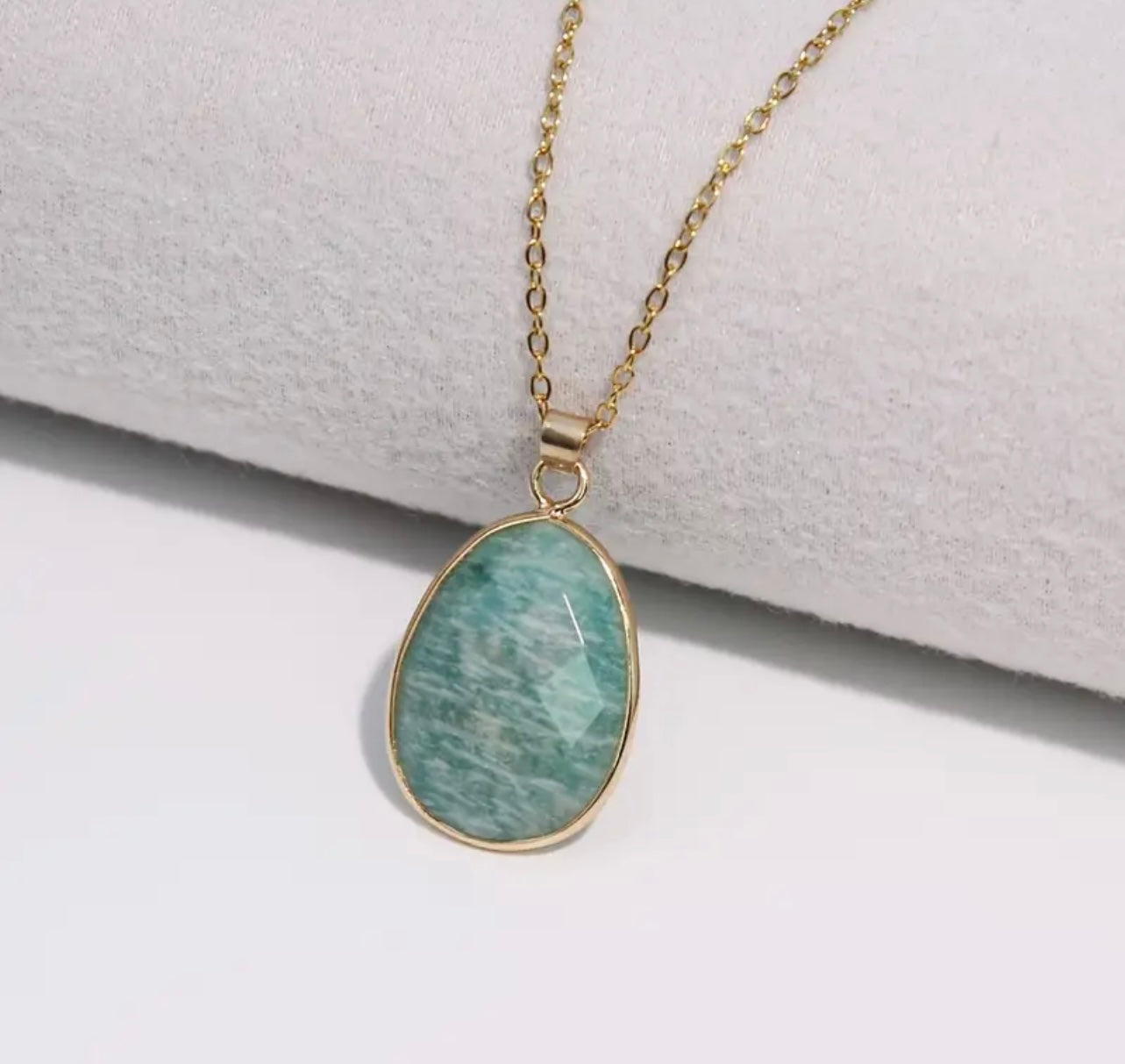 14k Gold Plated Natural Crystal Pendant Necklace | S95 Sterling Silver