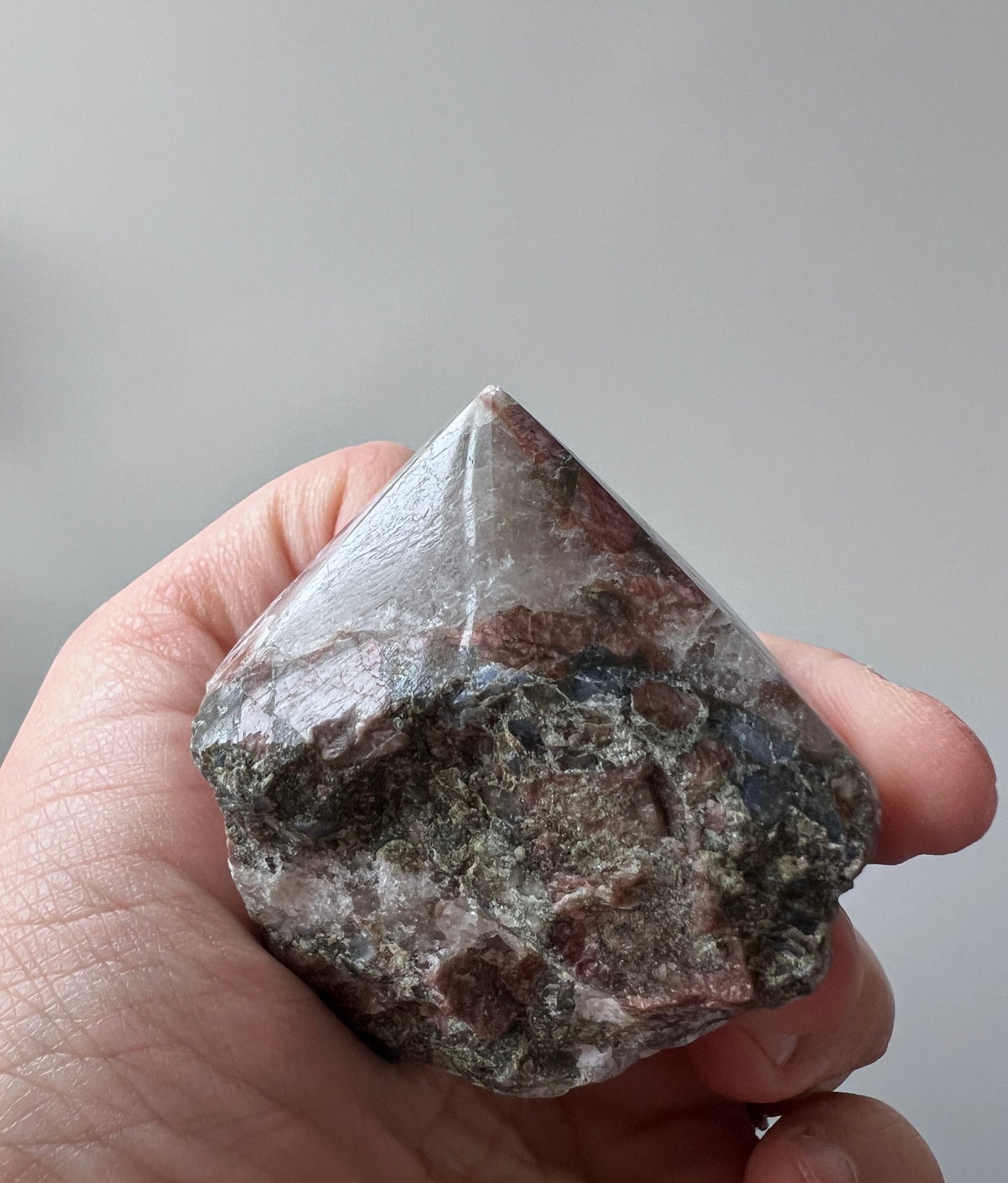 Que Sera Stone Polished Top Point – Brazil