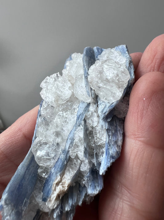 Blue Kyanite Cluster with Quartz – High-Grade Raw Blade Formation - Brazil