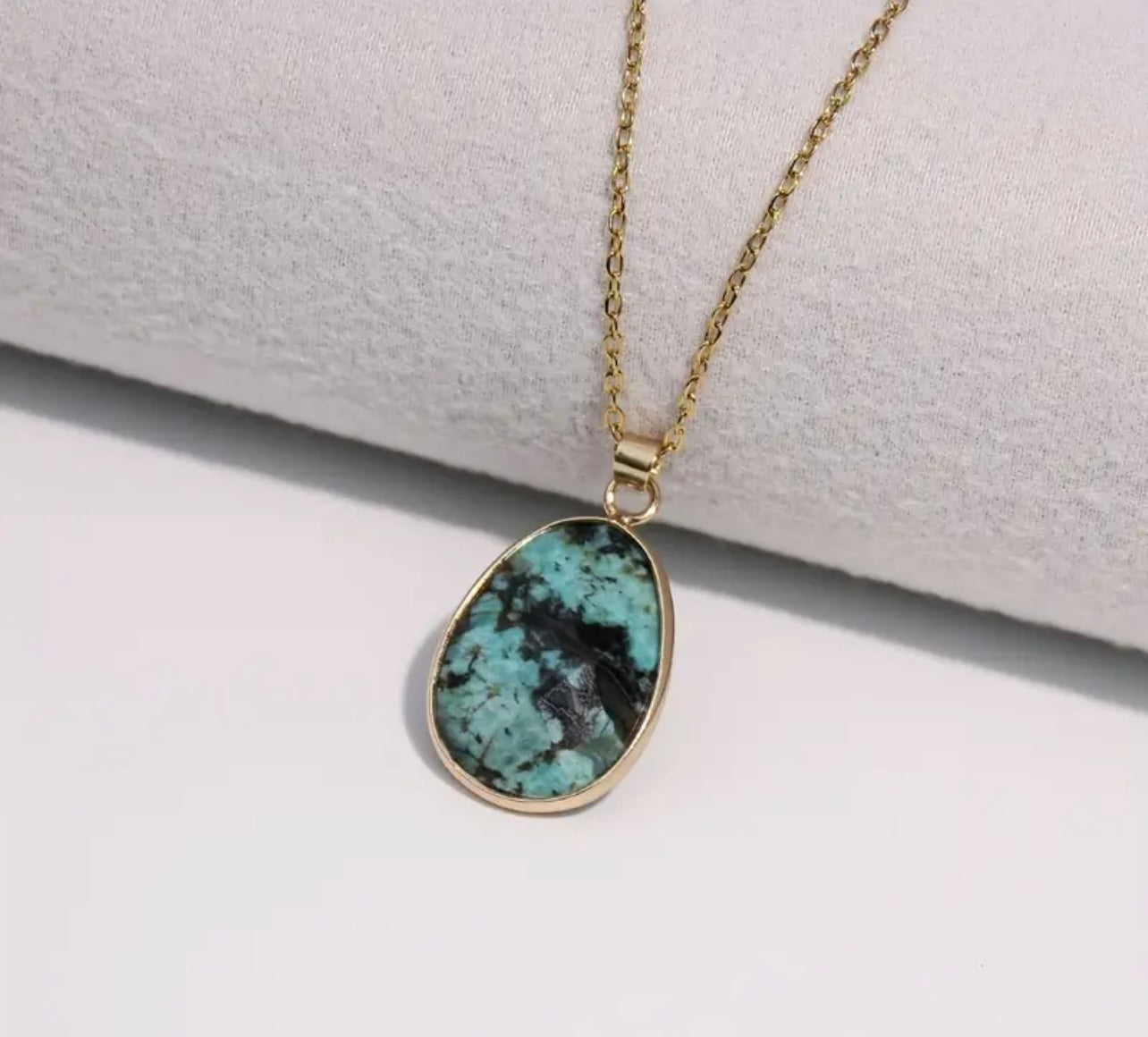 14k Gold Plated Natural Crystal Pendant Necklace | S95 Sterling Silver