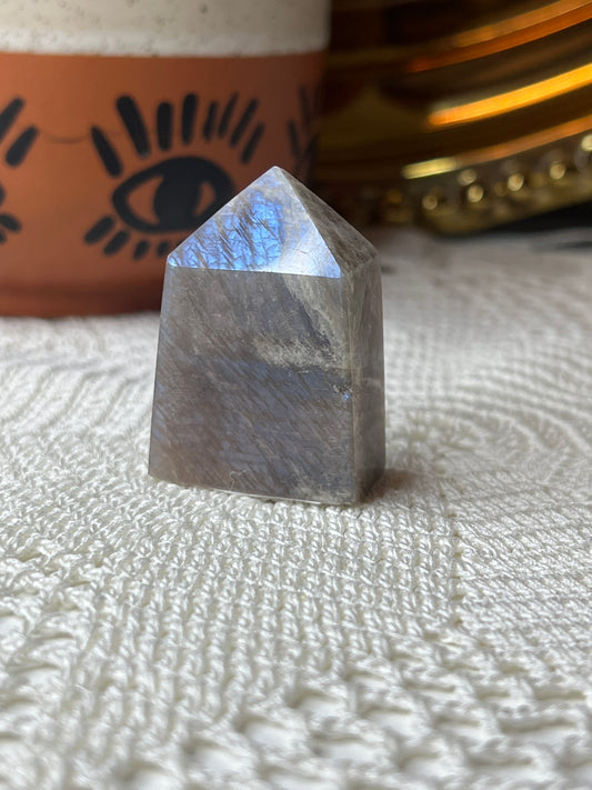 Moonstone Point - Raven + Sage