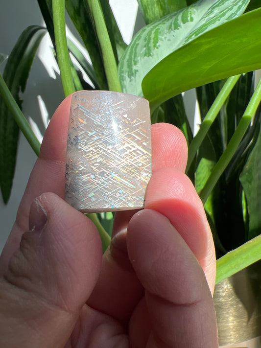 Lattice Sunstone